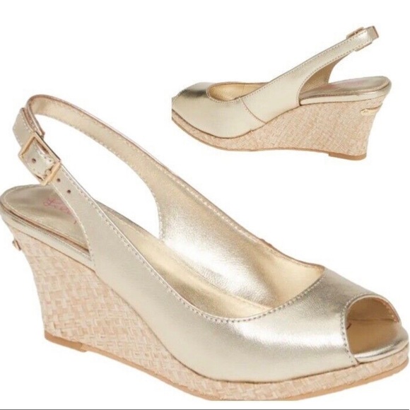 Lilly Pulitzer Shoes - Lily Pulitzer women’s Gigi woven gold wedge sandals size 10